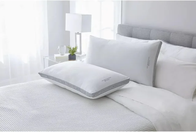 Member's Mark Hotel Premier Collection Bed Pillows, King (Pack of 2) Gallery image 4
